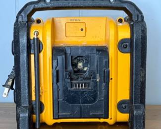 DEWALT DCR Work Site Radio second image