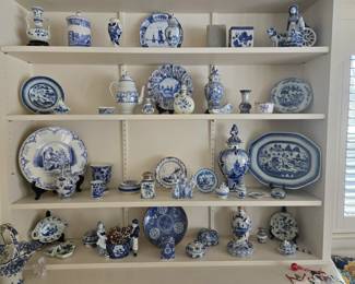 Assorted Delft Items