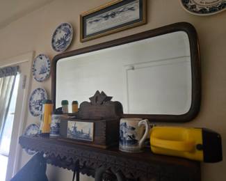 Mirror and assorted Delft