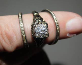 ANTIQUE ESTATE WEDDING RING  SET 18KT GOLD WITH CHANNEL SET DIAMOND BANDS  & 7 MINE CUT DIAMONDS ON MAIN RING