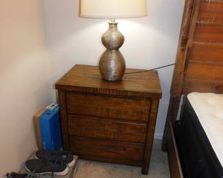 PIER ONE NIGHT STAND & DECORATOR LAMP