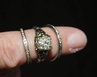ANTIQUE ESTATE WEDDING RING  SET 18KT GOLD WITH CHANNEL SET DIAMOND BANDS  & 7 MINE CUT DIAMONDS ON MAIN RING
