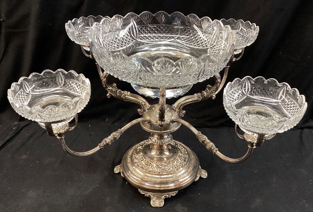 ANTIQUE SHEFFIELD W.B. & COMPANY 4 ARM EPERGNE CENTER PIECE SILVER OVER COPPER SERVING TRAY. VERY NICE PIECE IN GOOD CONDITION WITH ETCHED CRYSTAL GLASS BOWLS, SHEFFIELD, ENGLAND