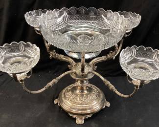 ANTIQUE SHEFFIELD W.B. & COMPANY 4 ARM EPERGNE CENTER PIECE SILVER OVER COPPER SERVING TRAY. VERY NICE PIECE IN GOOD CONDITION WITH ETCHED CRYSTAL GLASS BOWLS, SHEFFIELD, ENGLAND