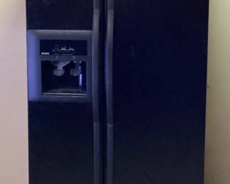 KENMORE DOUBLE DOOR REFRIGERATOR