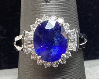 PLATINUM BLUE SAPPHIRE & DIAMOND RING, SIZE 7.25, G.I.A. CERTIFIED HEATED SAPPHIRE, 4.32ct SAPPHIRE, 0.57cts DIAMONDS, 6.7g TOTAL WEIGHT, GGA APPRAISAL $24,530.00
