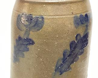 ANTIQUE AMERICAN SALT GLAZED STONEWARE 2gal 8in CROCK WITH HAND PAINTED COBALT BLUE FLORAL DESIGN