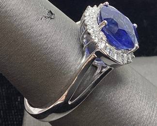 PLATINUM BLUE SAPPHIRE & DIAMOND RING, SIZE 7.25, G.I.A. CERTIFIED HEATED SAPPHIRE, 4.32ct SAPPHIRE, 0.57cts DIAMONDS, 6.7g TOTAL WEIGHT, GGA APPRAISAL $24,530.00