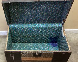 ANTIQUE CAMELBACK/DOME TOP STEAMER TRUNK w TIN & WOOD SLAT WITH INSIDE LINER NO SHIPPING PICKUP ONLY