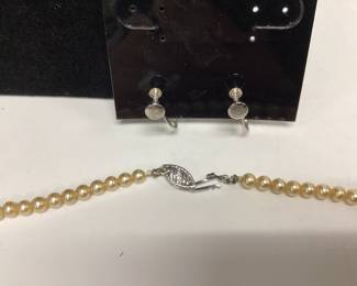  14K VINTAGE PEARL NECKLACE AND EARRINGS SCREW BACK EARRINGS