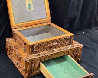  VTG. HANDCRAFTED TRAMP ART FOLK ART WOODEN BOX FLIP TOP & DRAWER