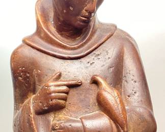 VTG. 26in SOLID WOOD SAINT FRANCIS OF ASSISI SCULPTURE, PATRON SAINT OF ANIMALS IN MONASTIC ROBE WITH BIRDON ARM