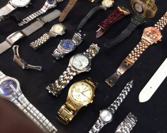 ASSORTED WATCH GROUP, SEIKO, MICHAEL KORS, FOSSIL, DISNEY MICKEY