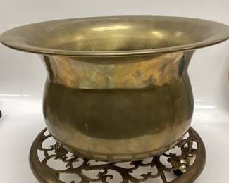 VINTAGE BRASS PLANTER AND A BRASS CADDY ON WHEELS BEAUTIFUL FILIGREE