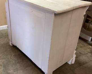 ANTIQUE FRENCH STYLE CHEST OF DRAWERS 3 DRAWER NO SHIPPING PICKUP ONLY