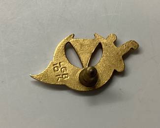 14k and 10k GOLD SCRAP LOT 14k BROKEN RING AND EARRINGS 2 GRAMS, 10k SHRINERS PIN 1.36 GRAMS