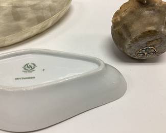 4pc TRINKET LOT, ALABASTER OWL, SAND PIPER, RESIN MOTHER OF PEARL DISH AND WOODCOCK PORCELAIN DISH BY ALEGRE MADE FOR MOTTAHEDEH IN PORTUGAL