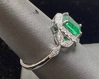 PLATINUM EMERALD & DIAMOND RING, SIZE 7.25, 1.42ct EMERALD, 0.42cts DIAMONDS, 5.1g TOTAL WEIGHT, GGA APPRAISAL $12,640.00