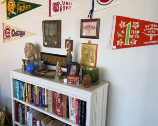 The coolest vintage pennants