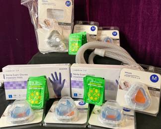 Philips Respironics CPAP Supplies W Gloves And Wipes 