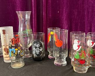 Fonz, Lil Rascals, Holly Hobbie, Worlds Fair And More Glass Mystery Lot 