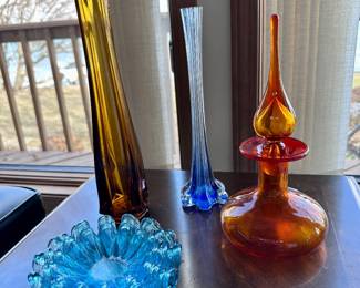 Mid century glass vases, Amberina 