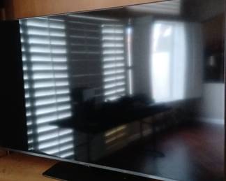 samsung QN50Q80DAF Smart TV