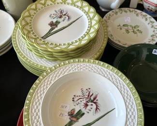 RAYMOND WAITES HAMPTON GARDEN