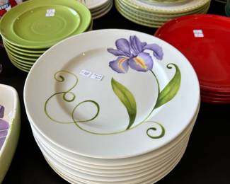 WESTBURY COURT LYRICAL BLOOMS IRIS PORCELAIN