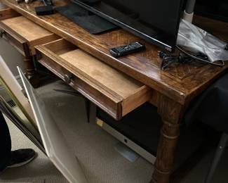 SOLID WOOD DESK