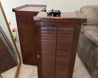 Ethan Allen folding bar
