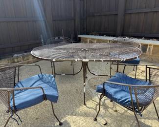 Metal mesh outdoor patio set , table with 4 chairs