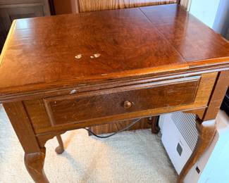 Singer sewing machine