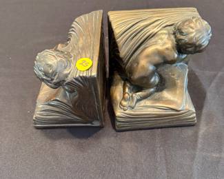 Cherub bookends- heavy 