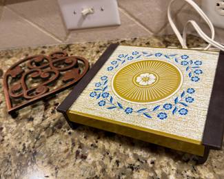 Trivet & Warmer- $10/both 