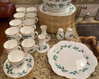 Mikasa Holiday Ribbon China Set- $300
Excellent condition 
