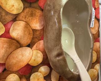 Baked Potatoe pocket & sour cream server