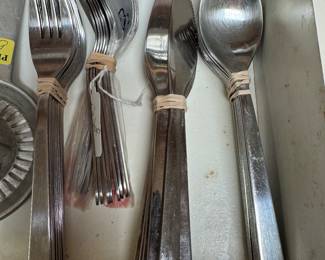 Times flatware set