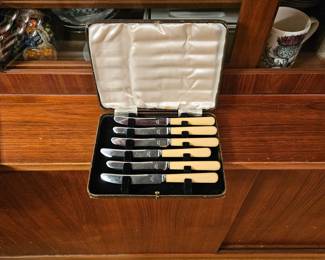 Cute knife set from 1900's