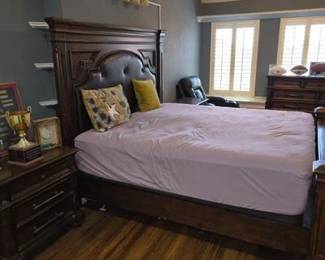 Kingsize bedroom set