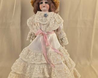 Alma 14/0 antique doll (Germany, 1901)