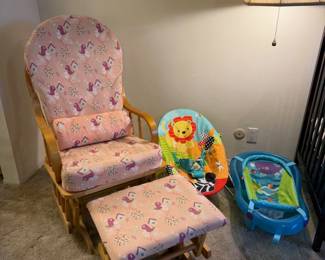 Rocker w/footstool