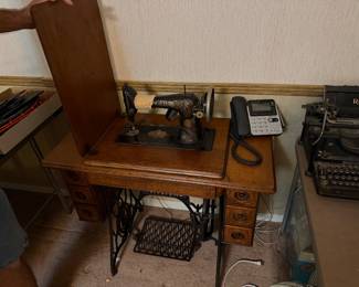 Singer Treadle Sewing Machine 