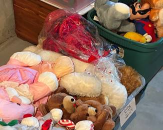 200 stuffed animals