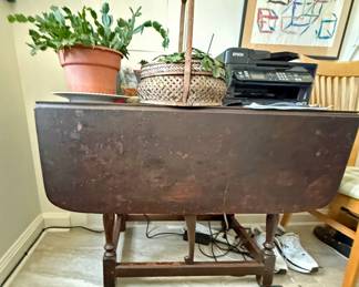 Gateleg Drop Leaf Table