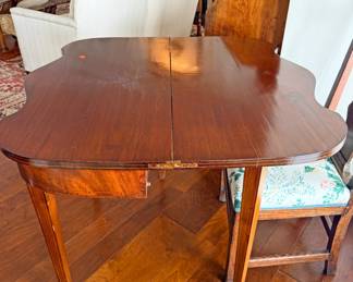 Vintage flip-top card or games table, Federal style