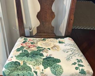 Pair of Queen Anne Oak Side Chairs, Mid 18th Century 38 x 20 in