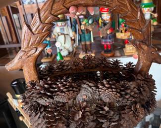 Vintagen Reindeer Wood &n Pinecone Basket