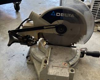 Delta saw