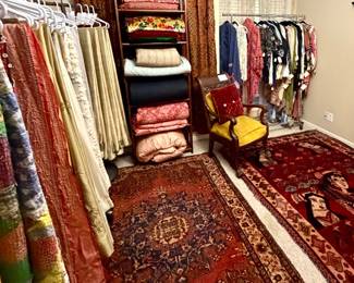 Cotton, down, velvet, quilted Blankets, throws, comforters,